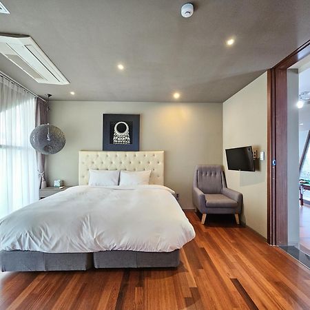 Jeju Hotel Scarboro Szogüpho Kültér fotó